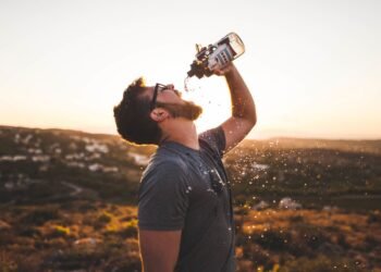 Cryptocurrency Breaches ,000 For First Time Since November